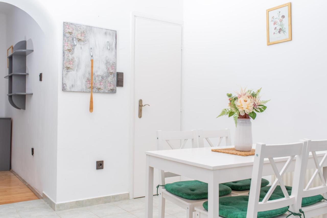 Park Apartman Хевіз Екстер'єр фото