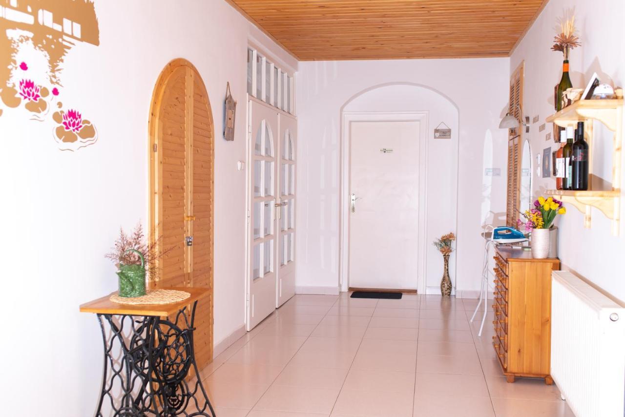 Park Apartman Хевіз Екстер'єр фото